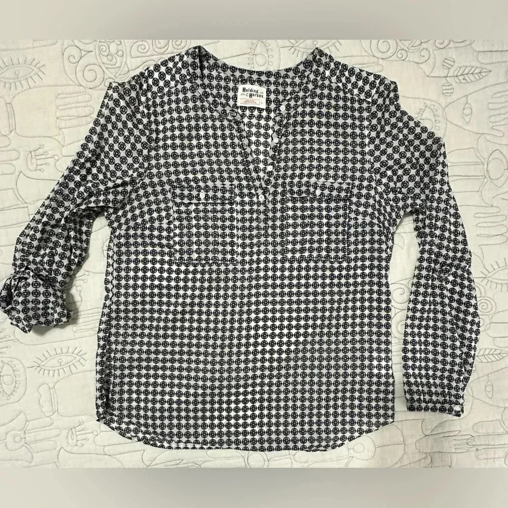 Anthropologie Holding Horses Black White Top with Tab Sleeves Size 12